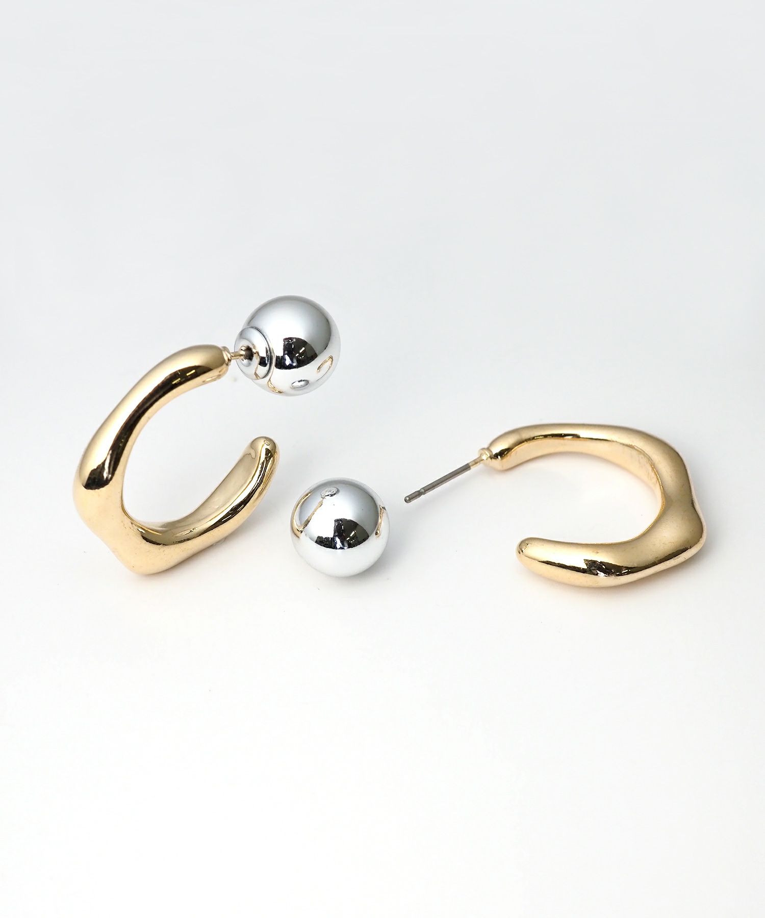 ボールキャッチフープチタンポストピアス