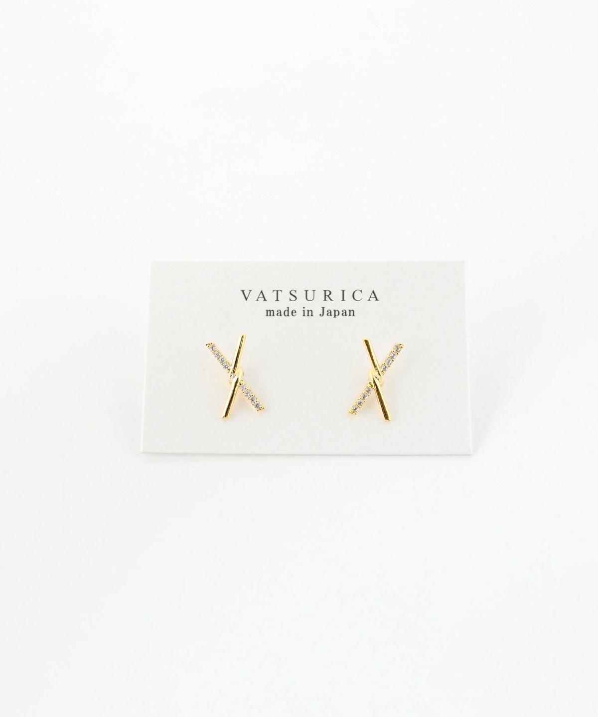 クロスワイヤーチタンポストピアス