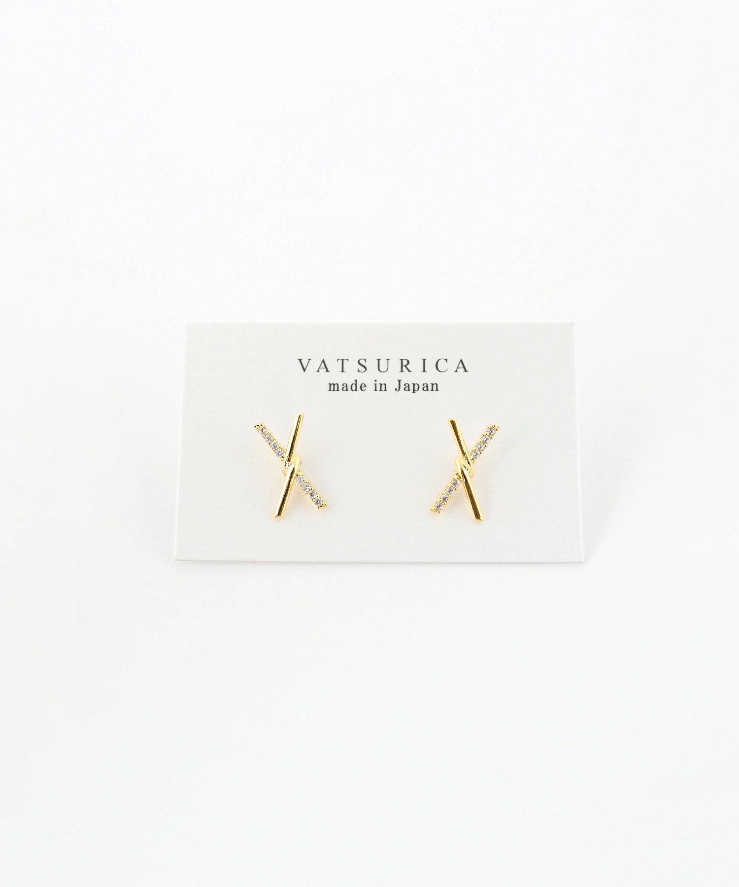 クロスワイヤーチタンポストピアス