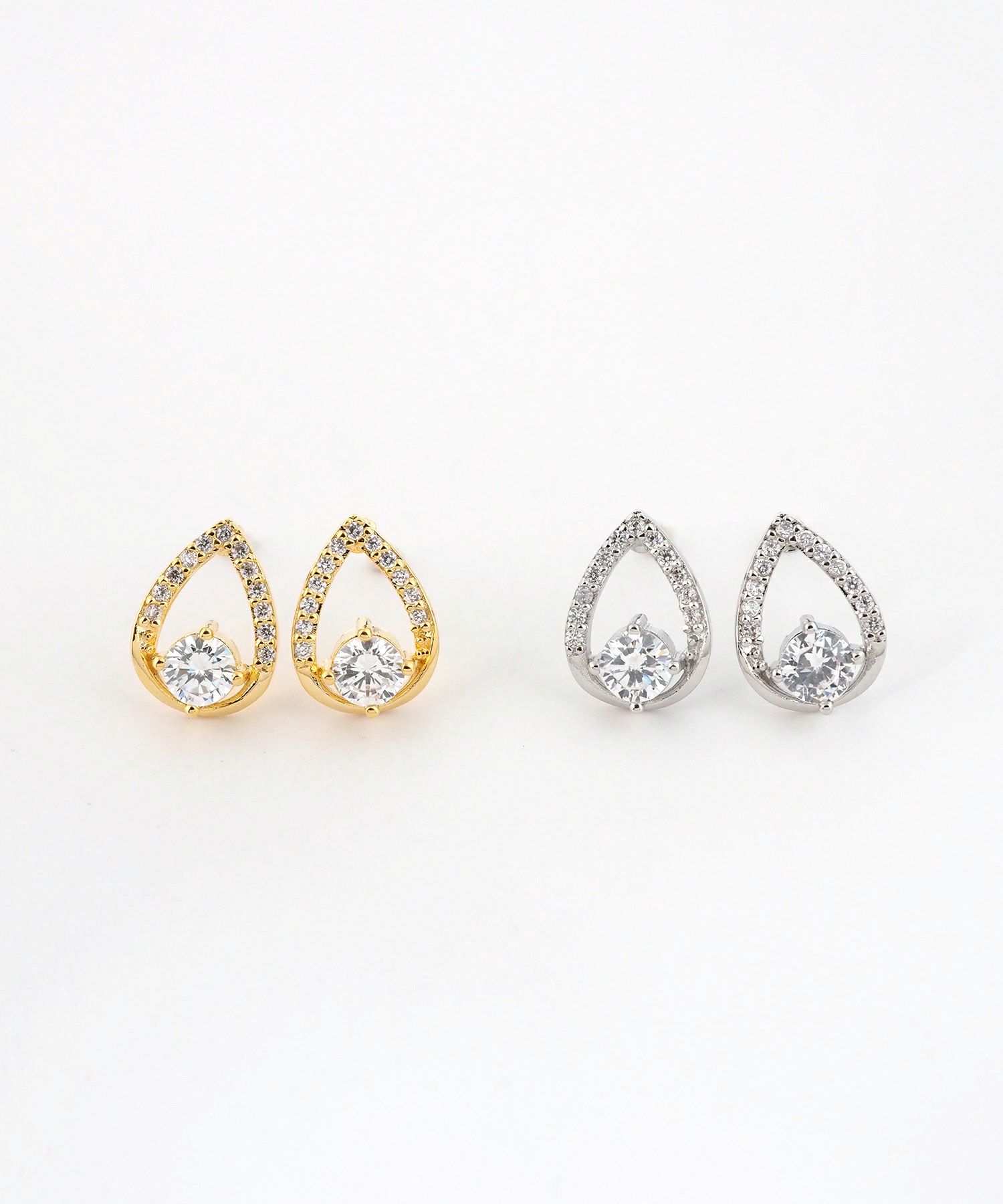 ドロップラインキュービックチタンポストピアス