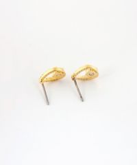 ドロップラインキュービックチタンポストピアス
