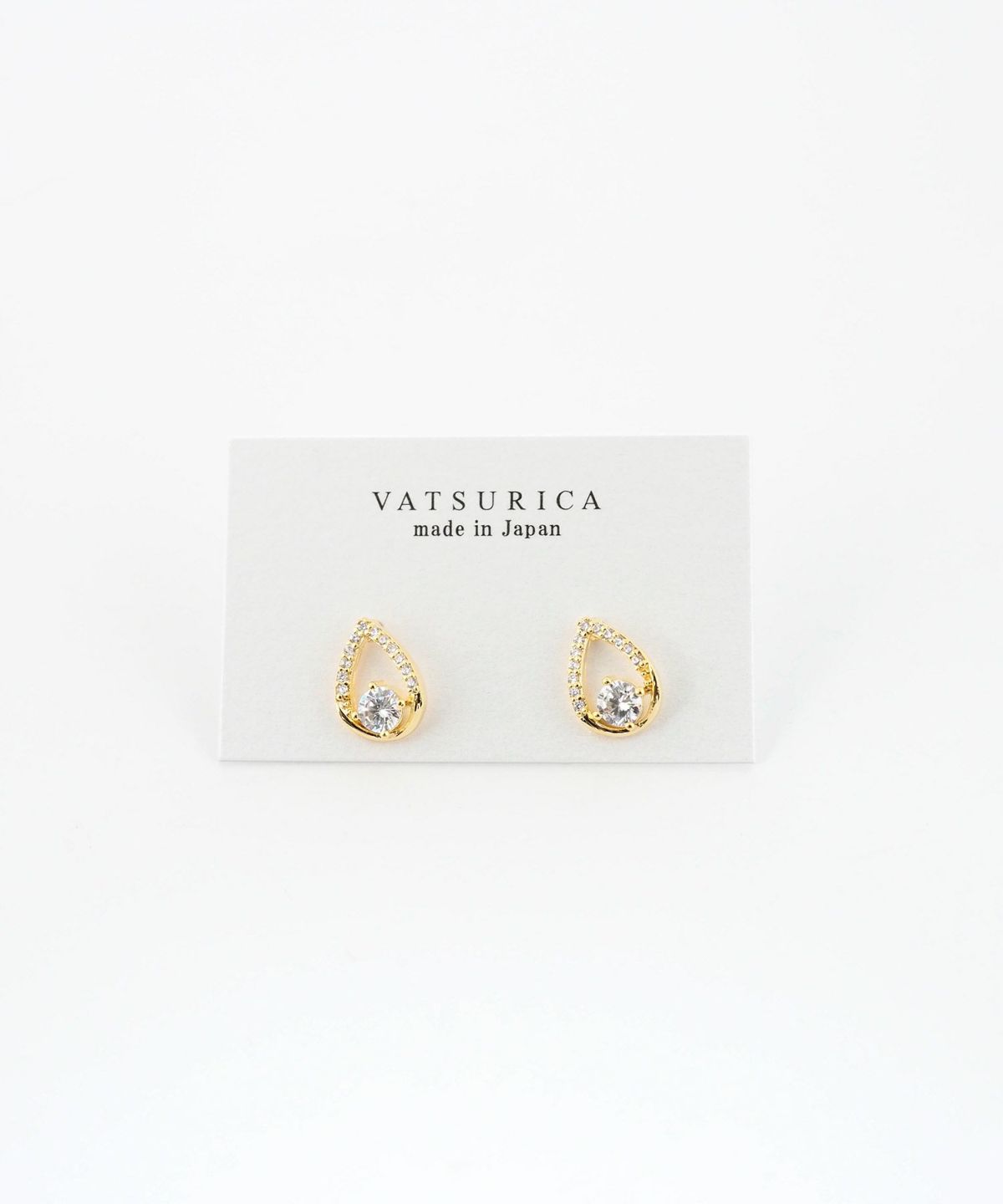 ドロップラインキュービックチタンポストピアス