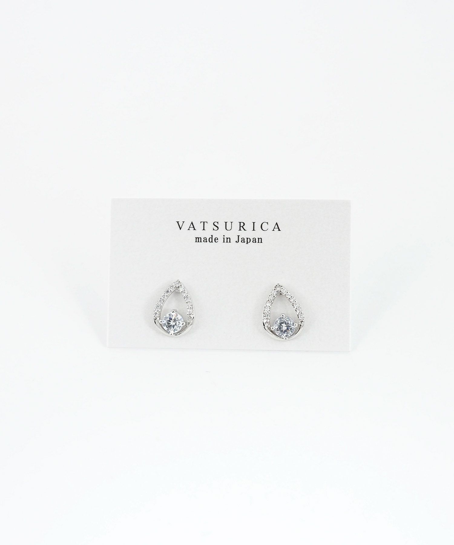 ドロップラインキュービックチタンポストピアス