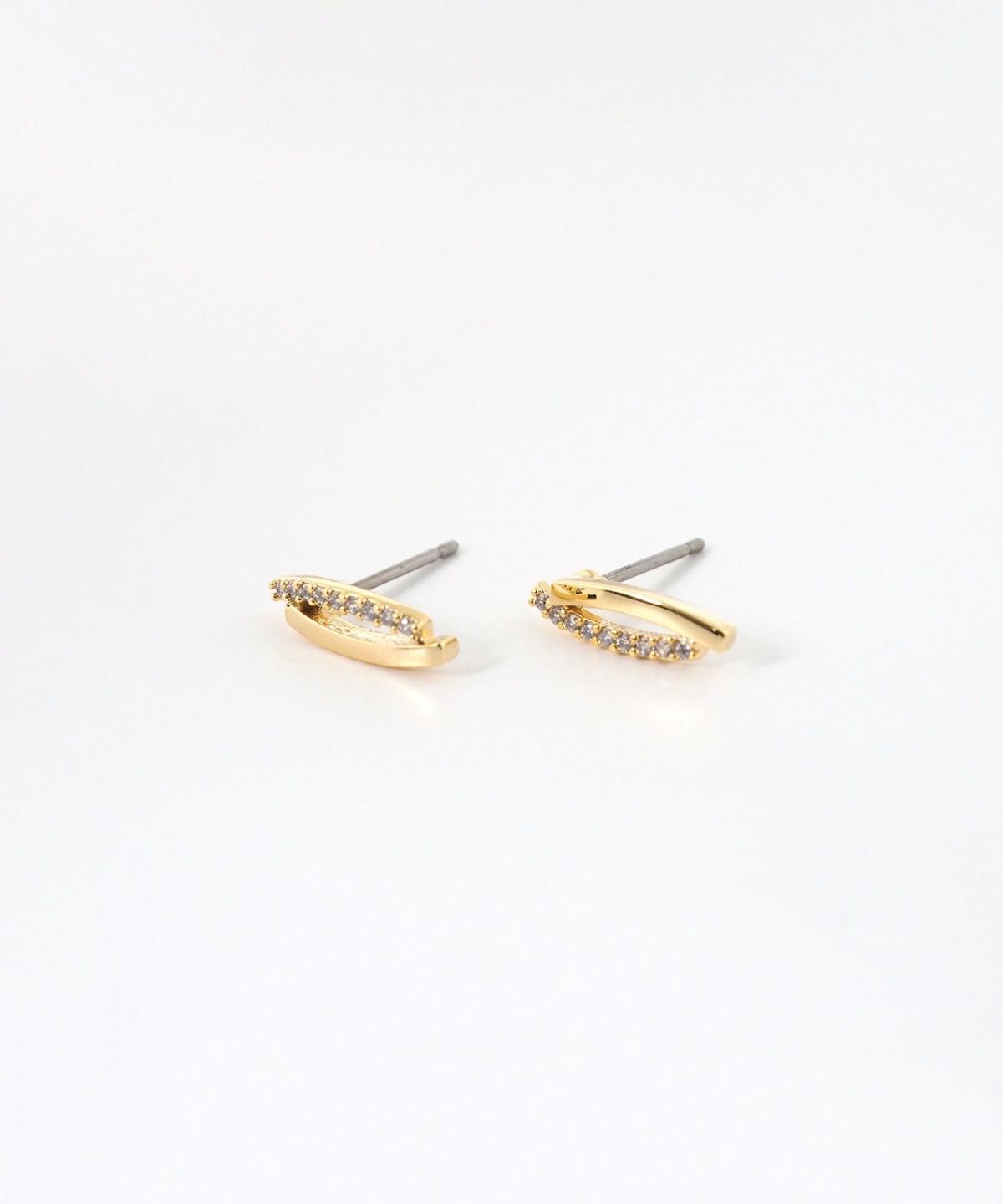 ツインラインチタンポストピアス