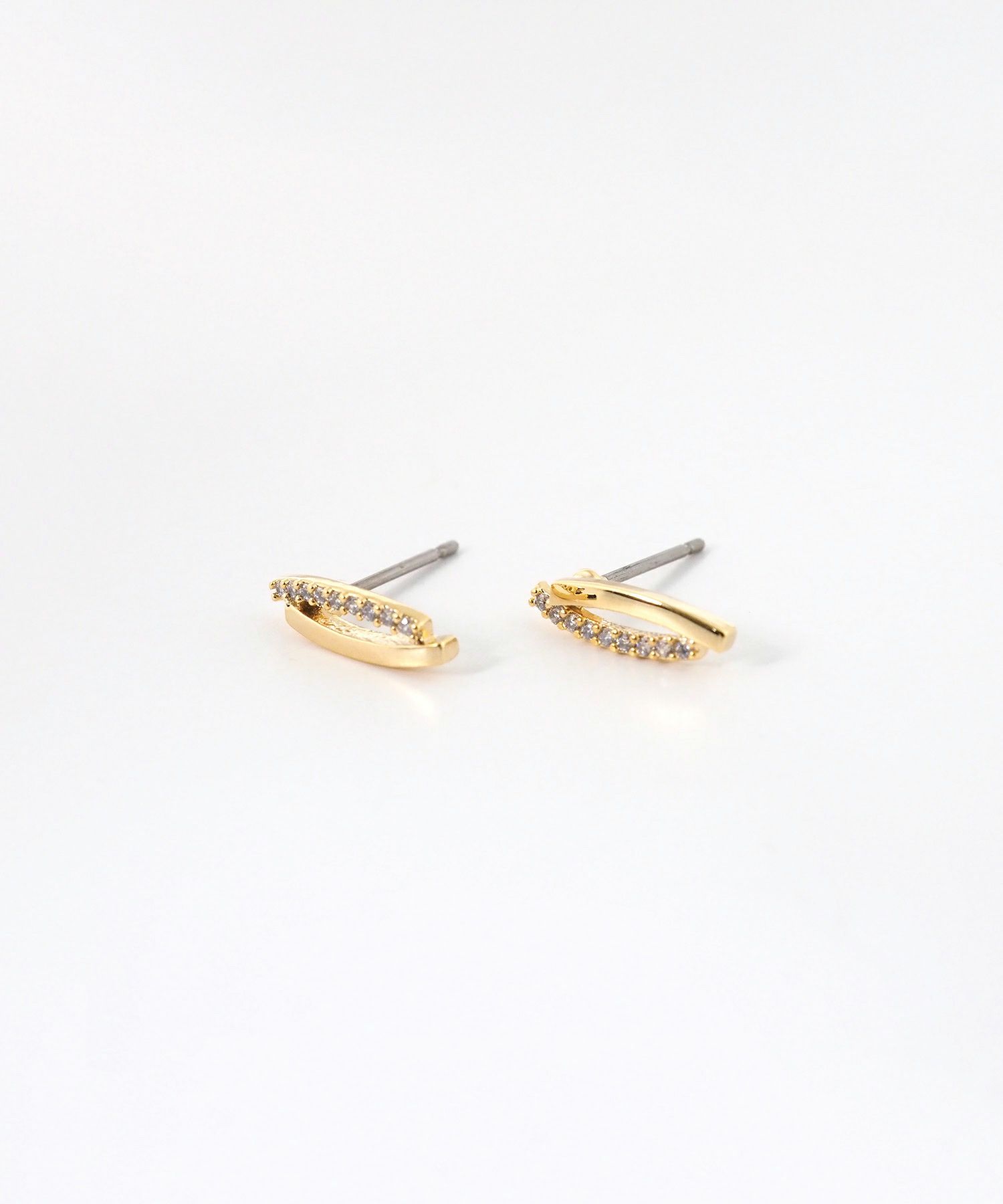 ツインラインチタンポストピアス