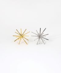 ホシハナチタンポストピアス