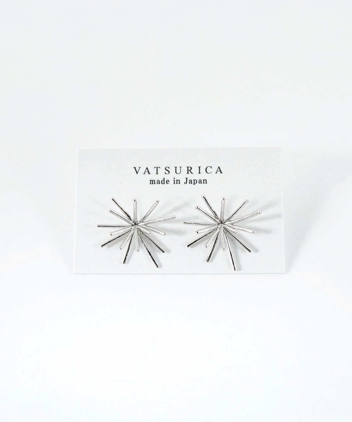 ホシハナチタンポストピアス