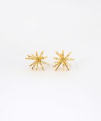 ハナユキチタンポストピアス
