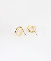 ドローイングツイストチタンポストピアス