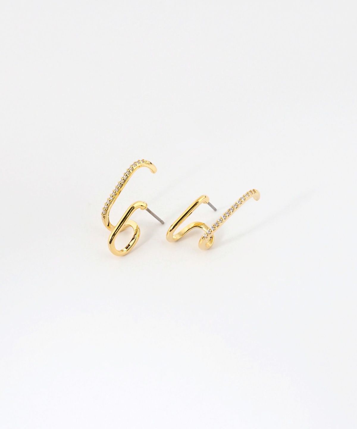 ドローイングバーチタンポストピアス