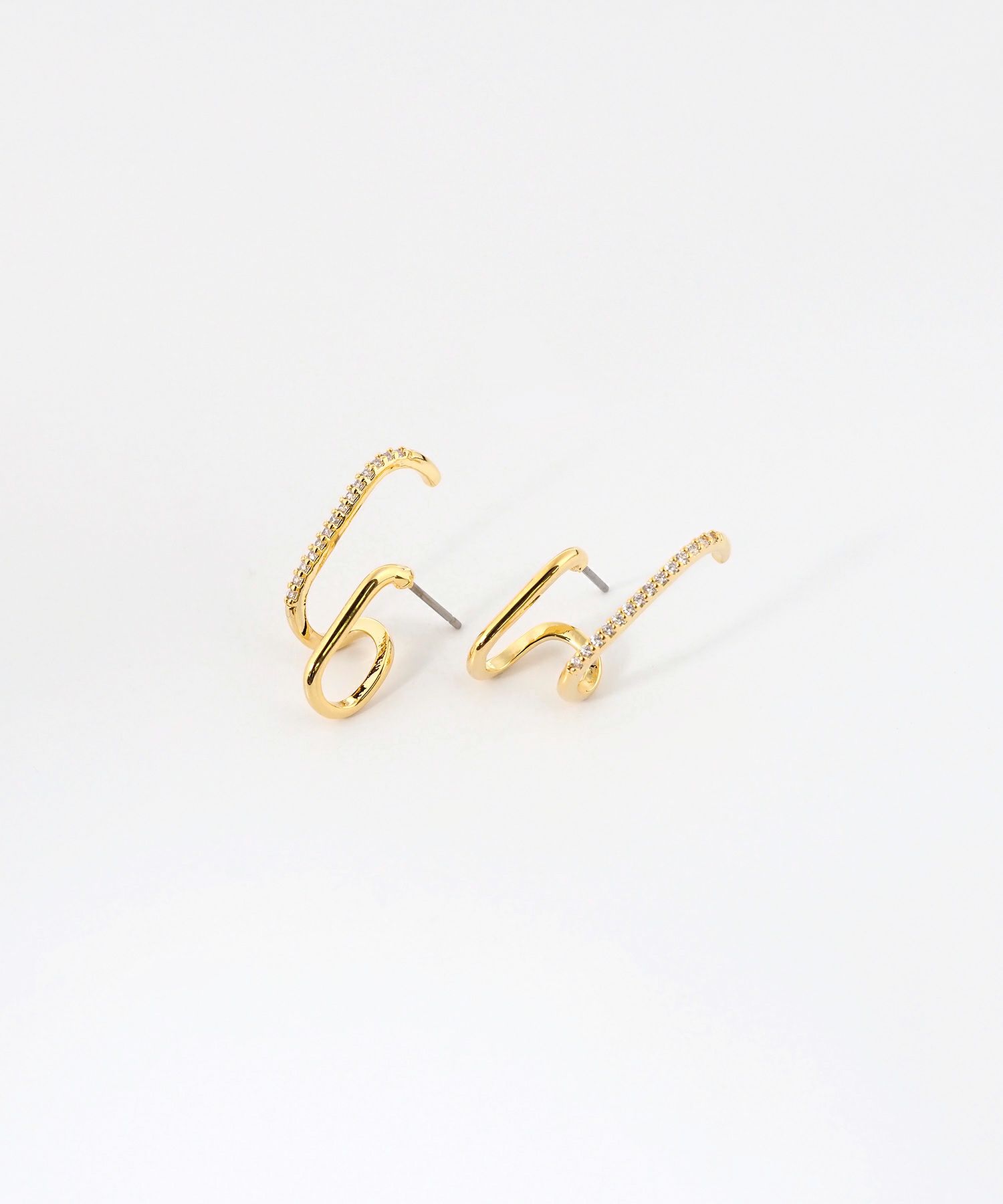 ドローイングバーチタンポストピアス