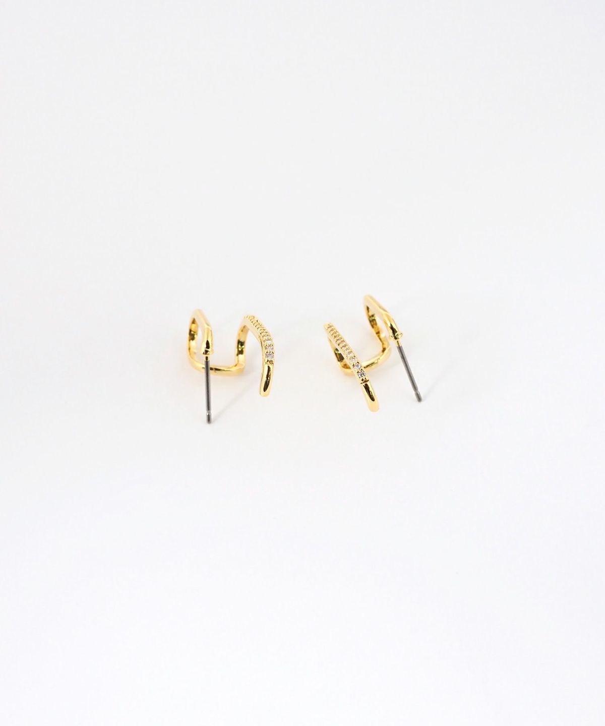 ドローイングバーチタンポストピアス