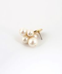ヘアラインプレートパールチタンポストピアス