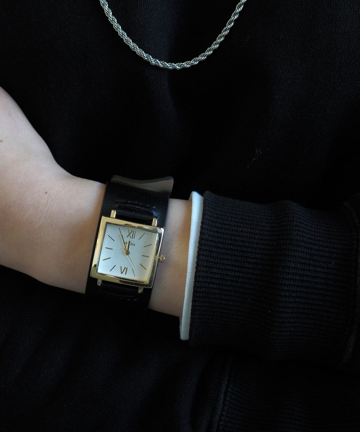 ヴィンテージバングルウォッチ