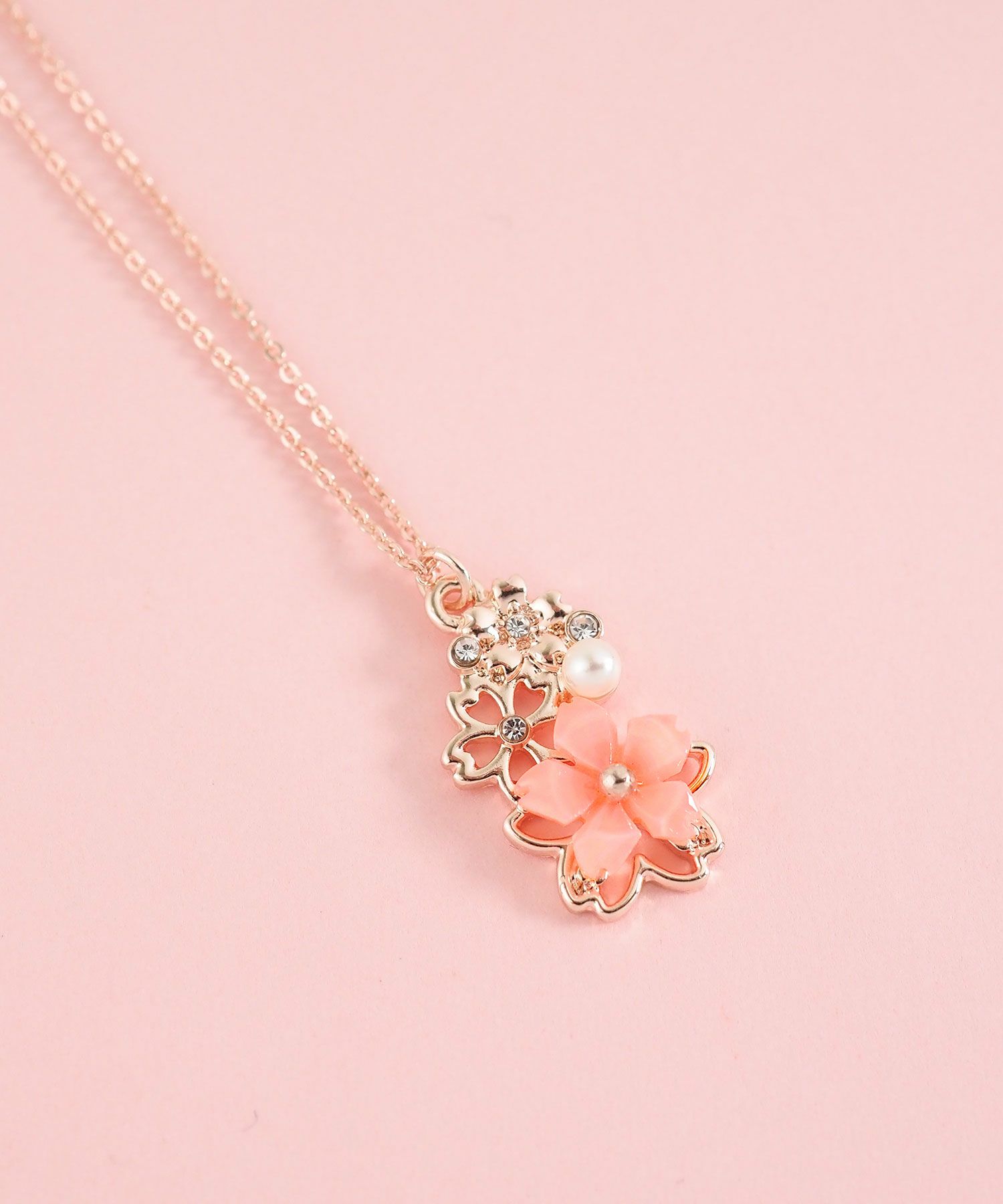 【20%off】SAKURAビジューペンダント