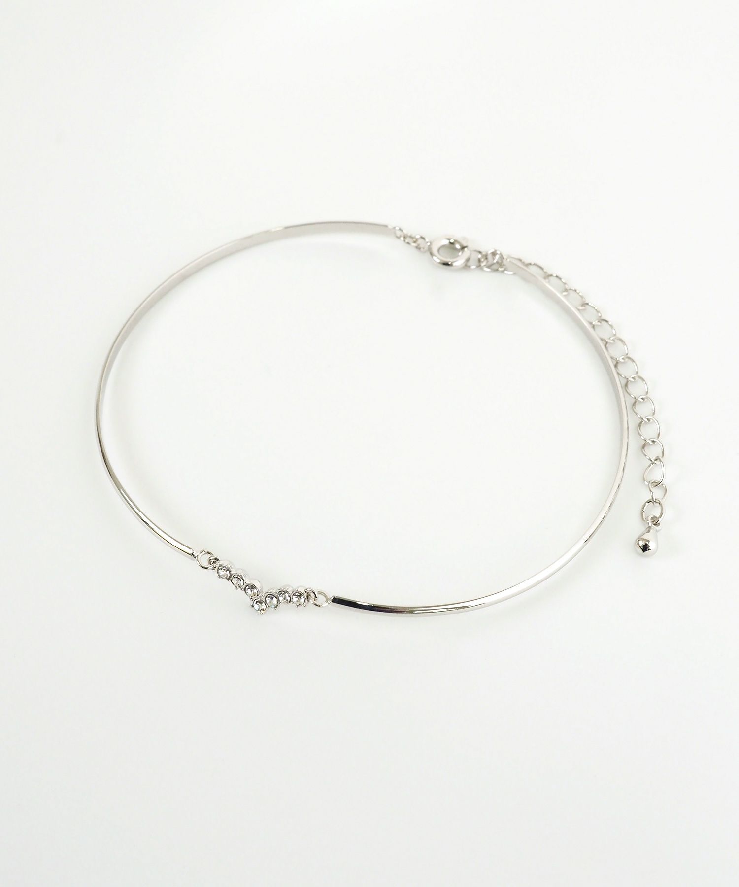 Vモチーフ×メタルラインブレスレット