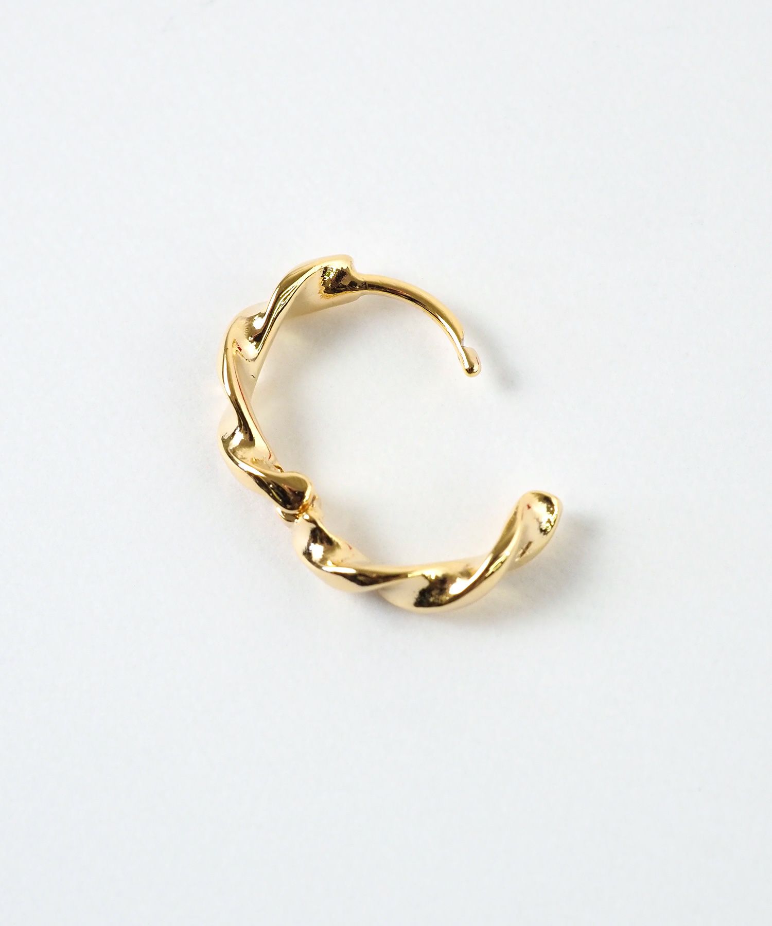 ツイストフープワンタッチピアス