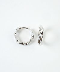 ツイストフープワンタッチピアス