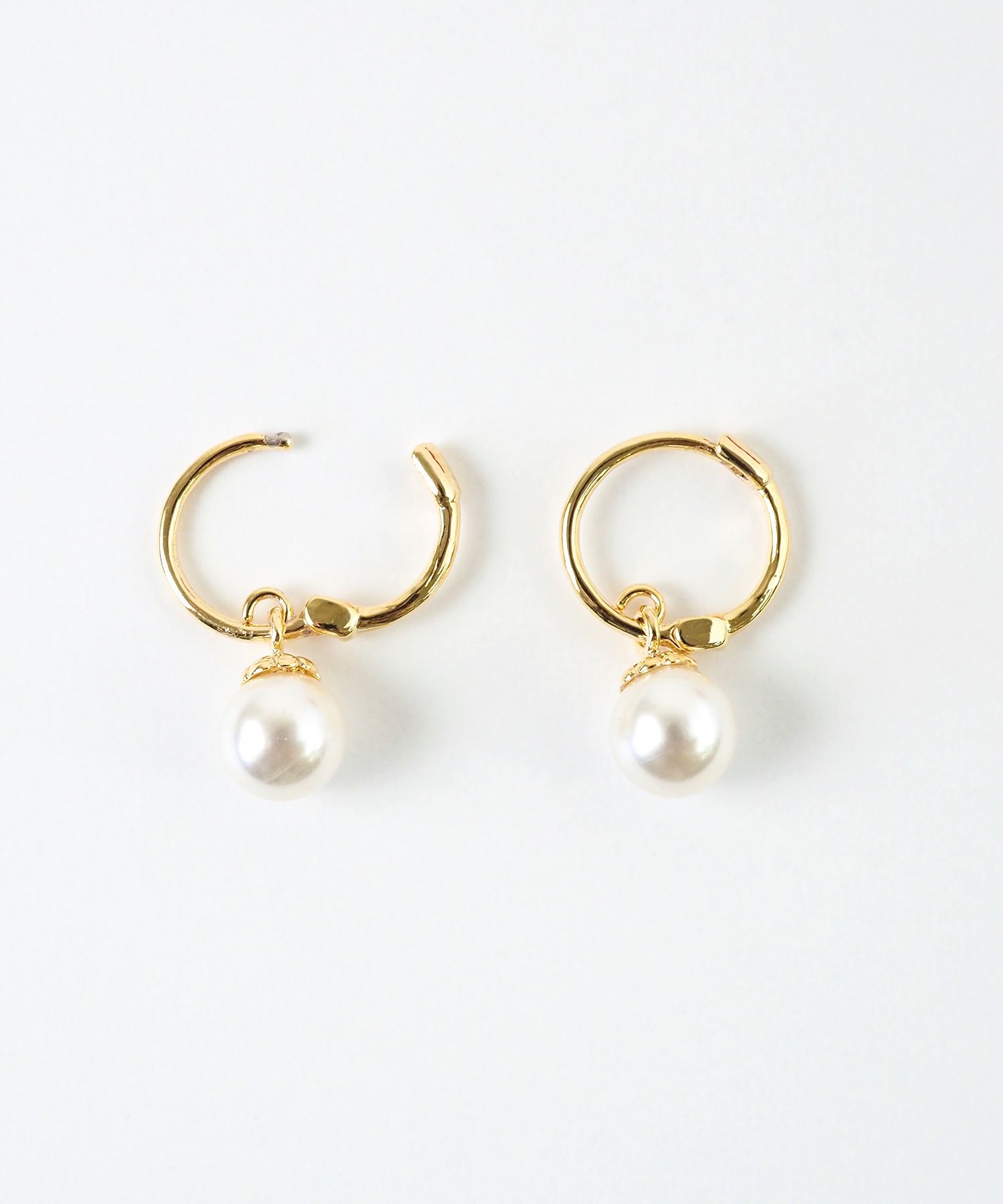 スイングパールフープワンタッチピアス