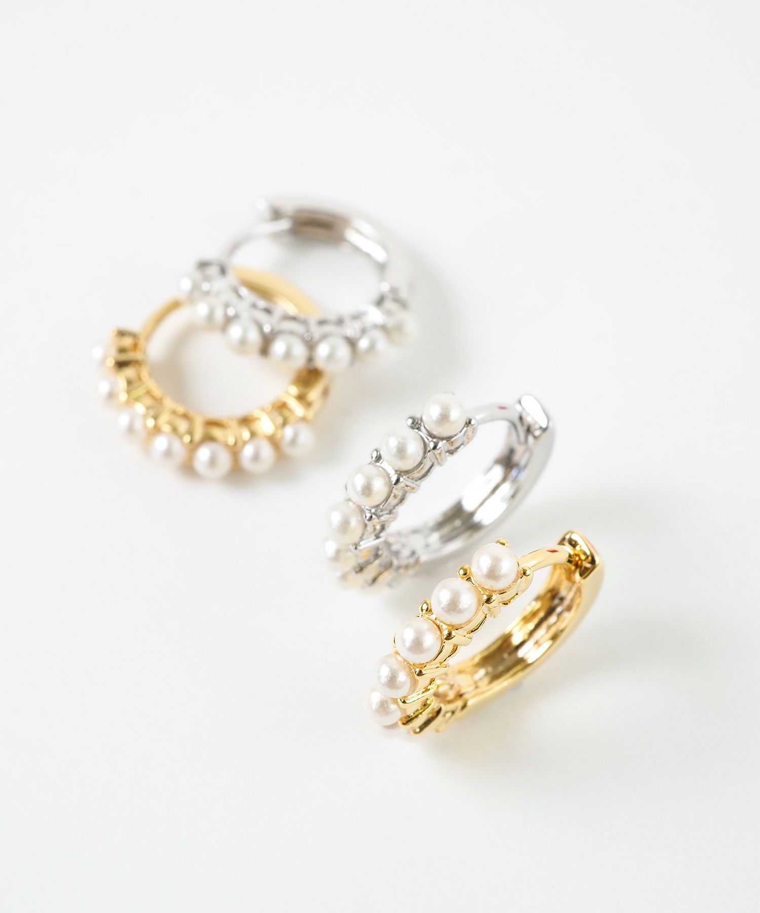 パールラインフープワンタッチピアス