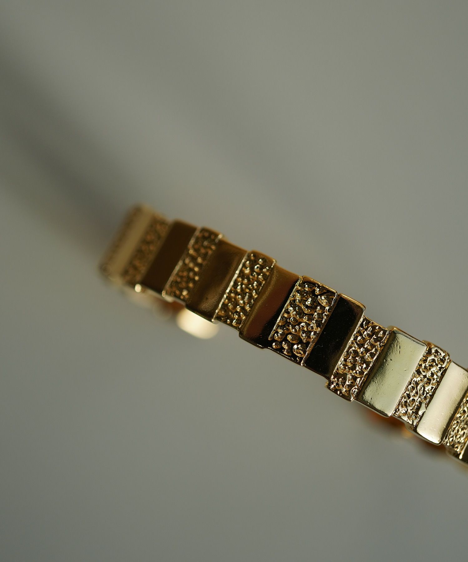 メタルタイルバングル