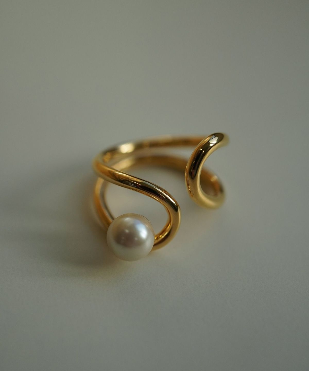 田牧そらさん着用】アシメパールリング | 【公式】MUK ONLINE SHOP