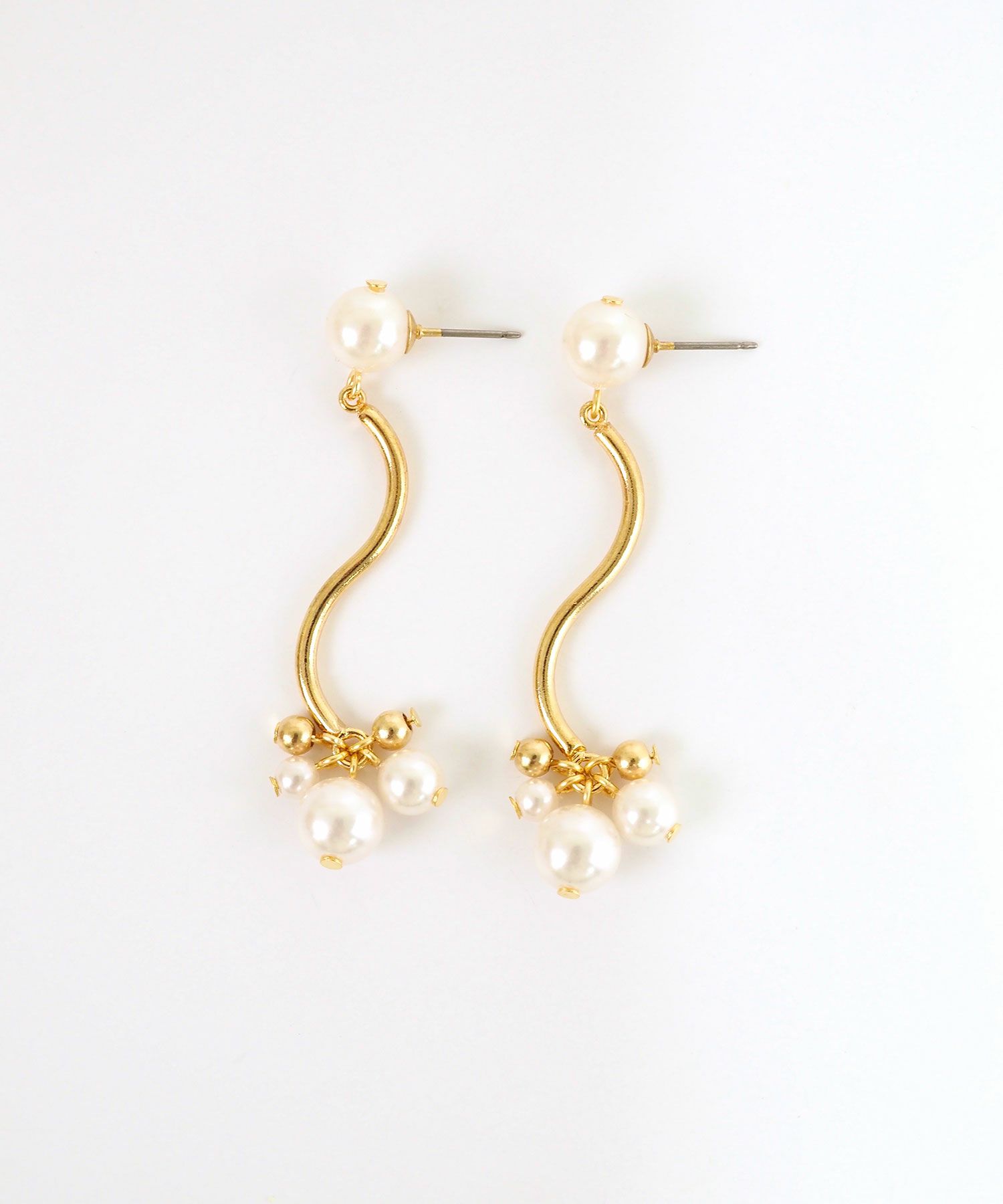 パールウエーブチタンポストピアス【MUK voyalibre】