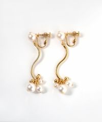 パールウエーブイヤリング【MUK voyalibre】