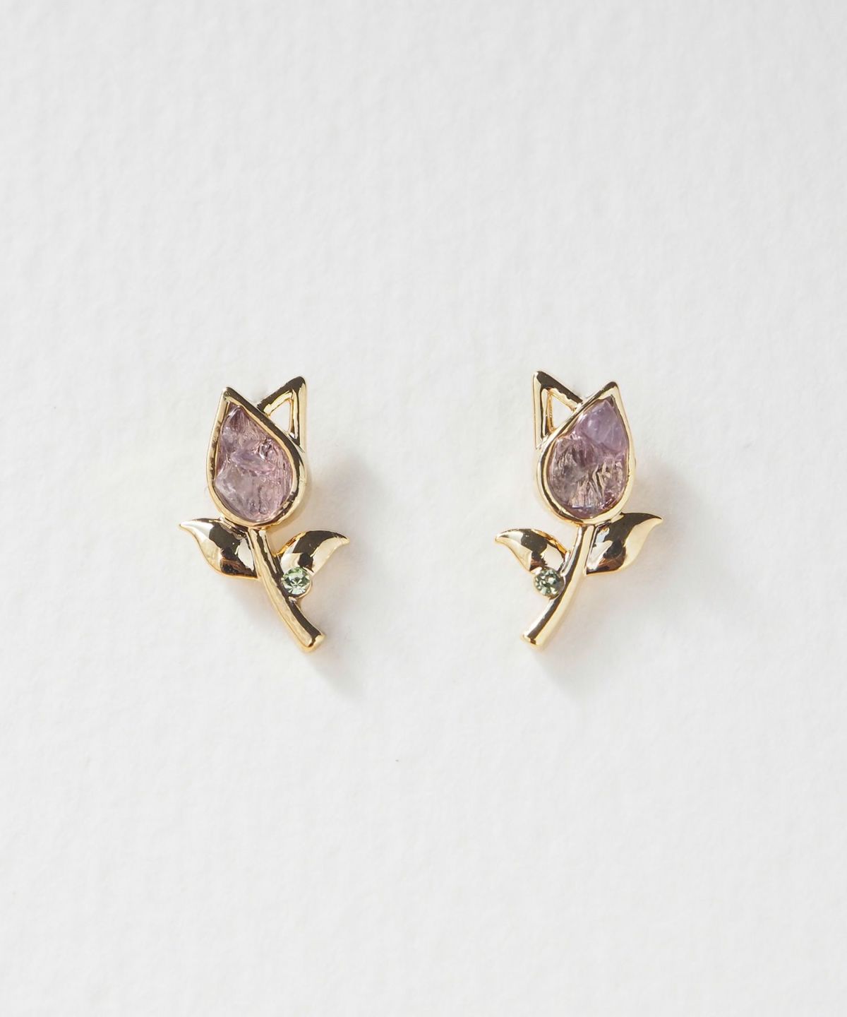 ナチュラルストーンチューリップチタンポストピアス【MUK Dreamy stone】