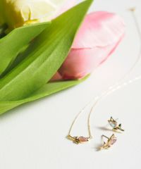 ナチュラルストーンチューリップチタンポストピアス【MUK Dreamy stone】