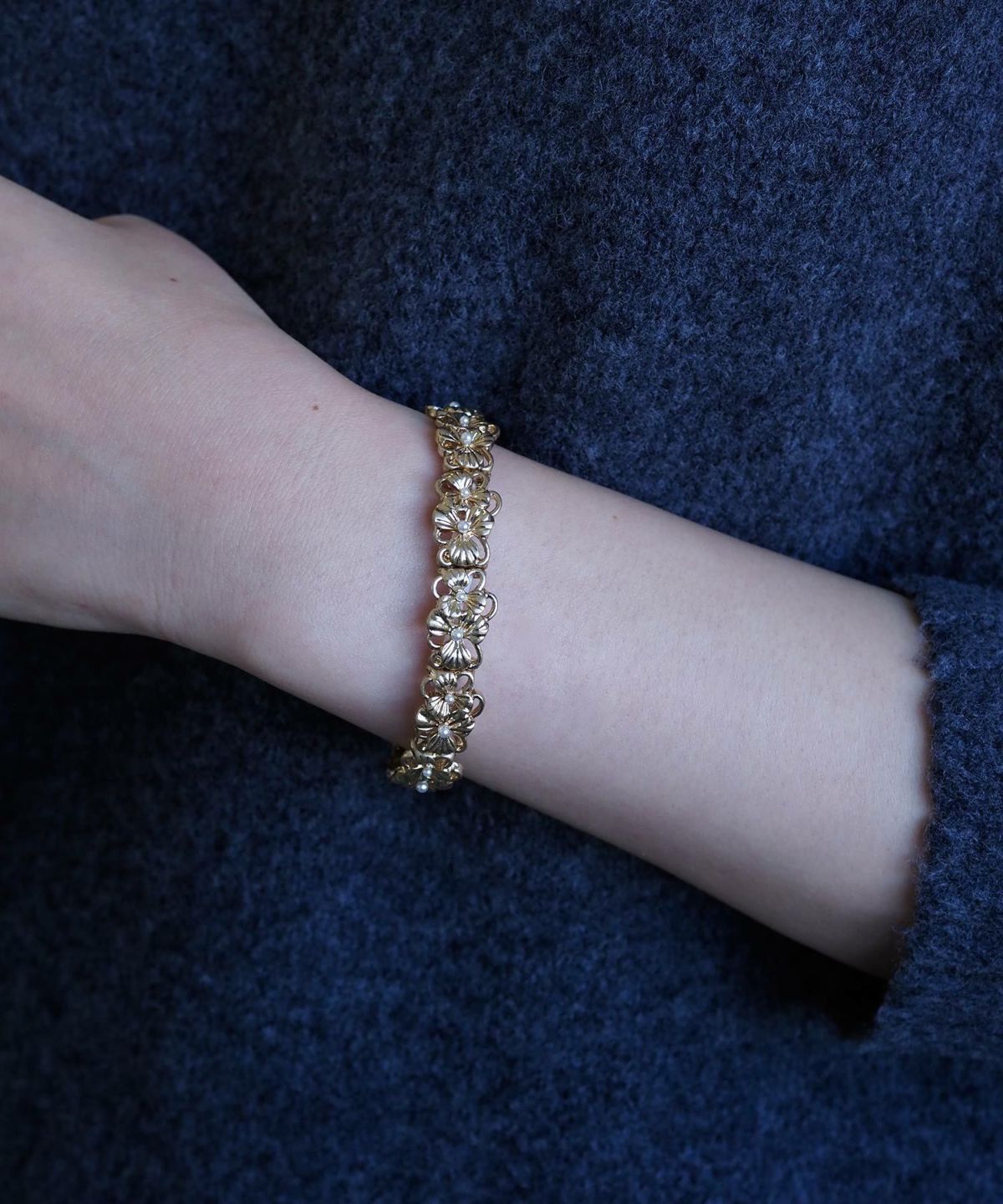 メタルフラワーラバーブレスレット