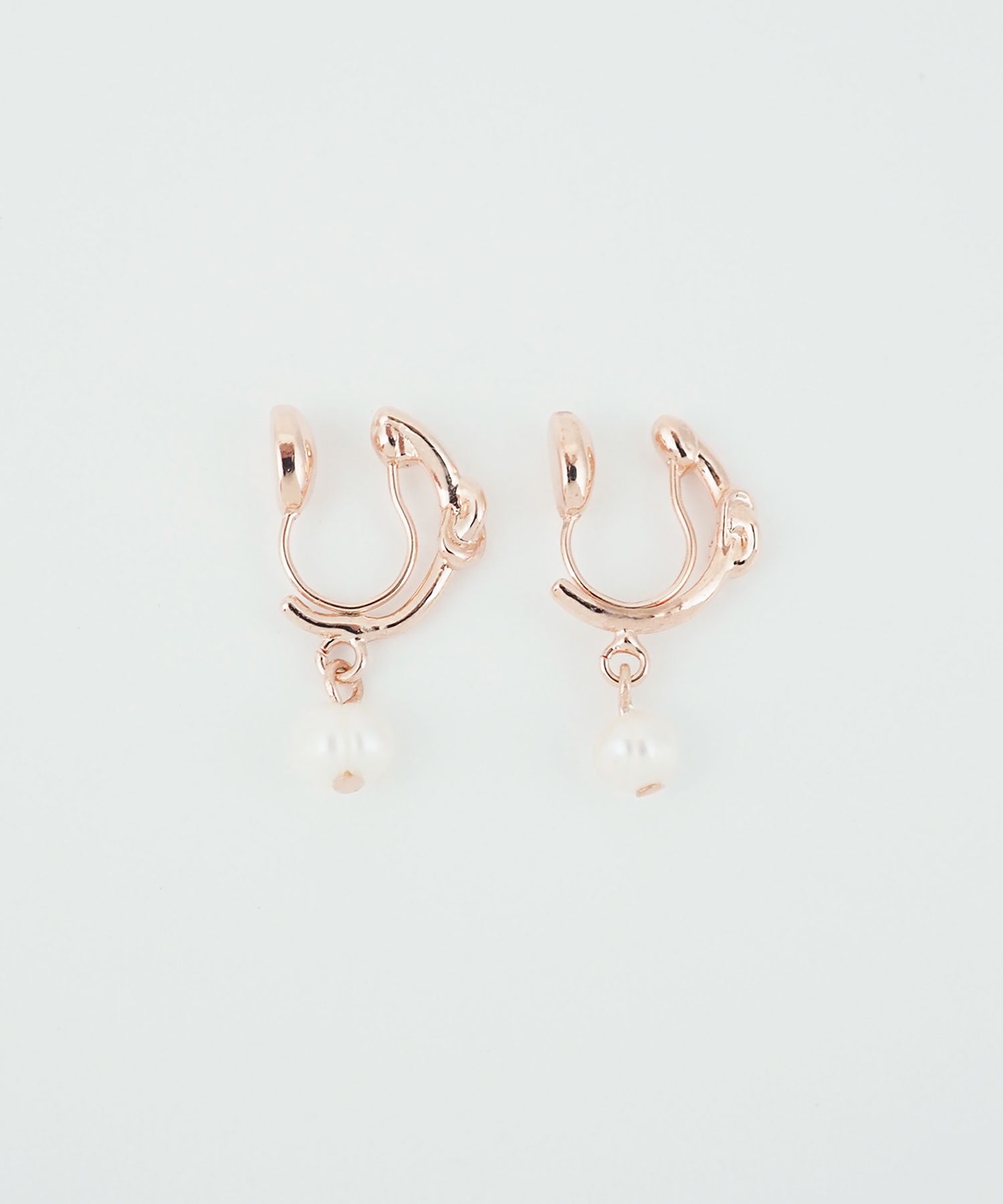 パールフープノンホールイヤリング