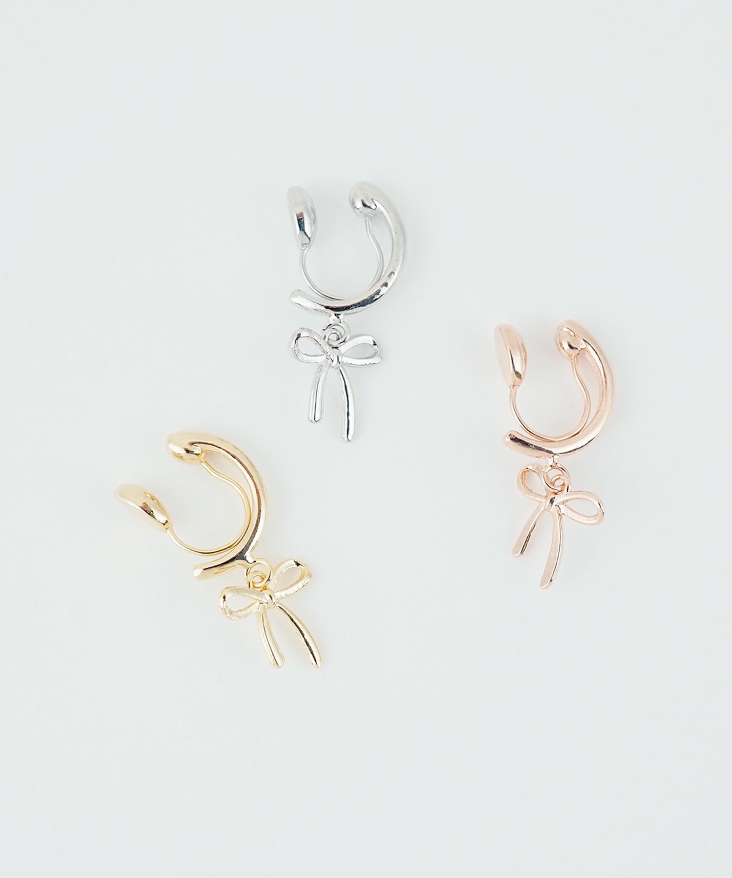 リボンフープノンホールイヤリング