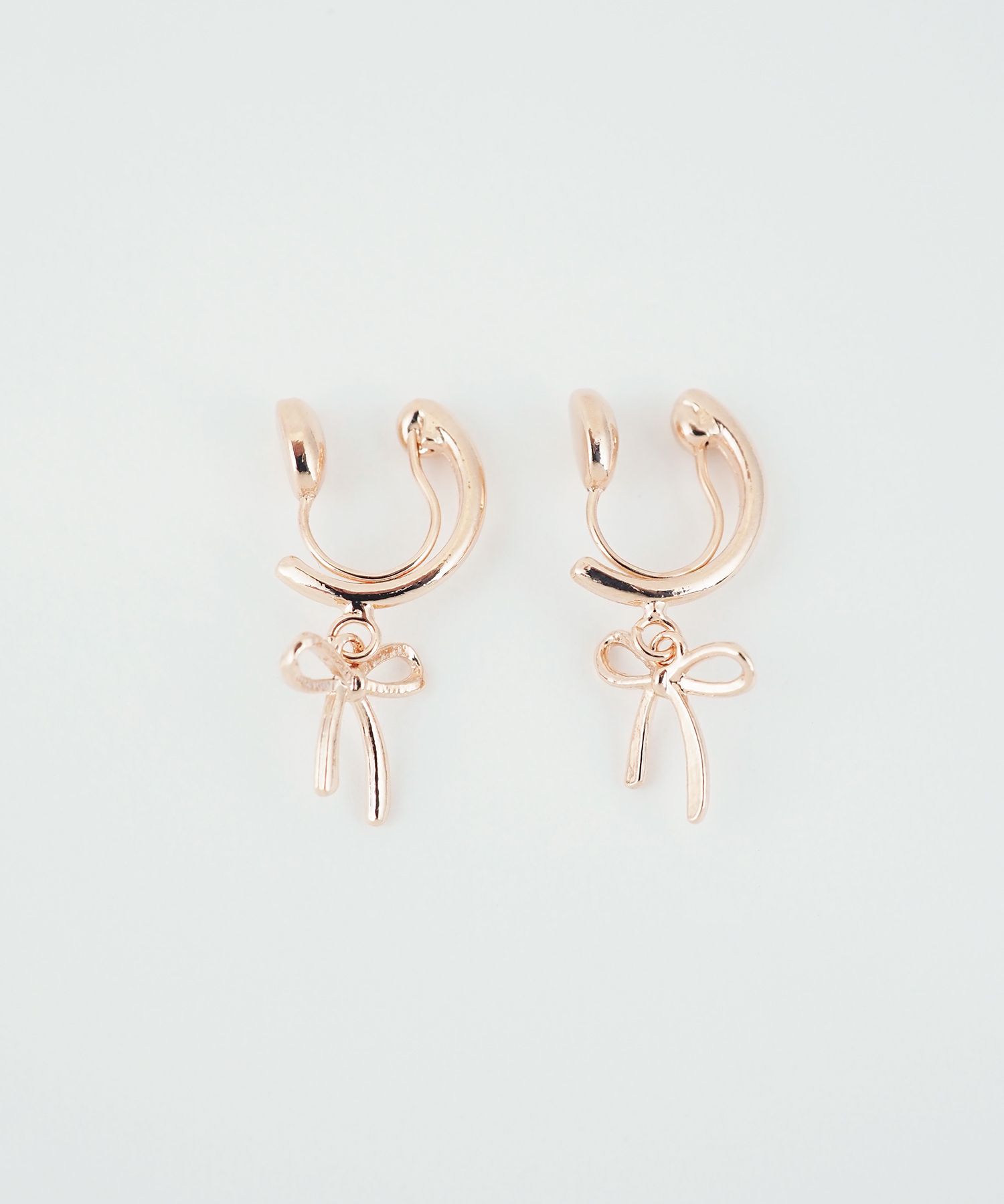 リボンフープノンホールイヤリング