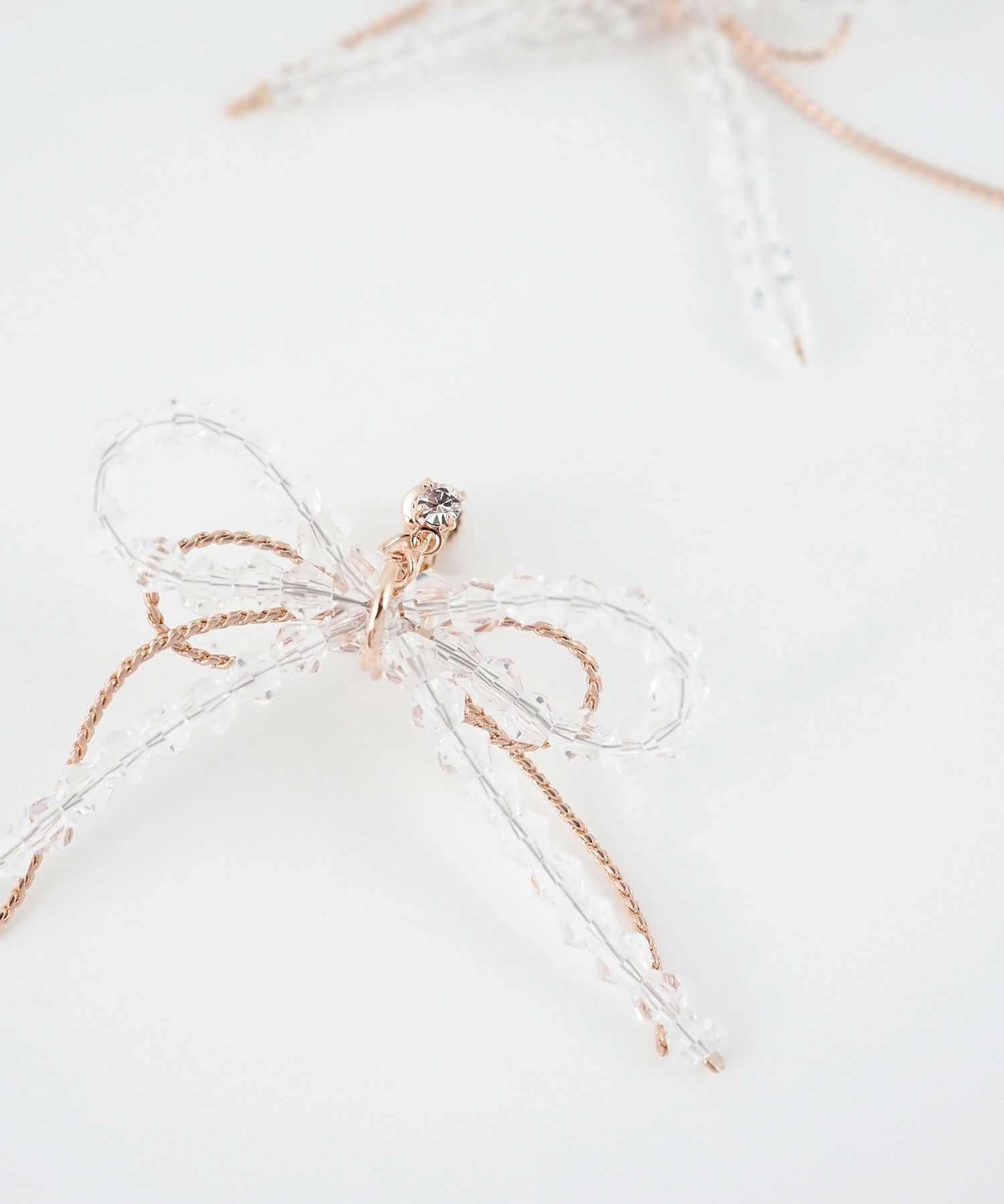 ダブルリボンビーズIMFスプリングイヤリング