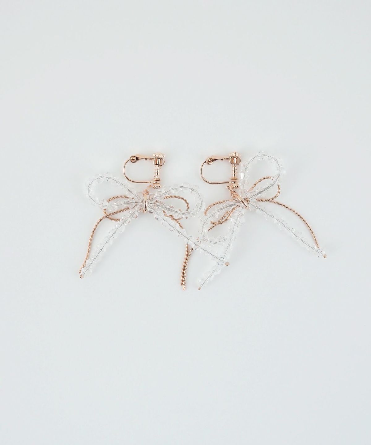 ダブルリボンビーズIMFスプリングイヤリング