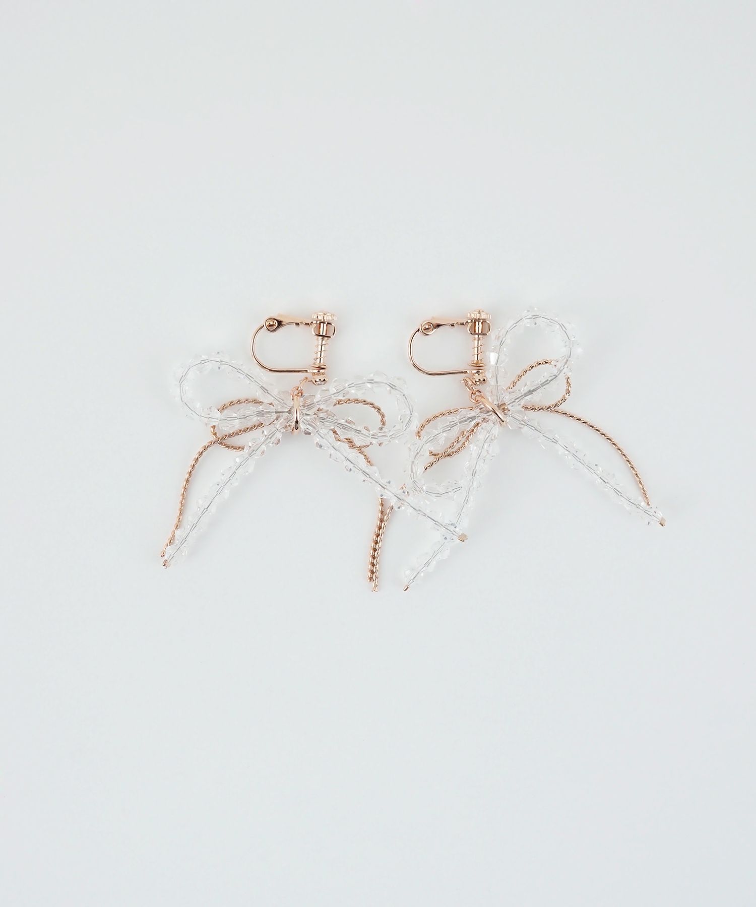 ダブルリボンビーズIMFスプリングイヤリング