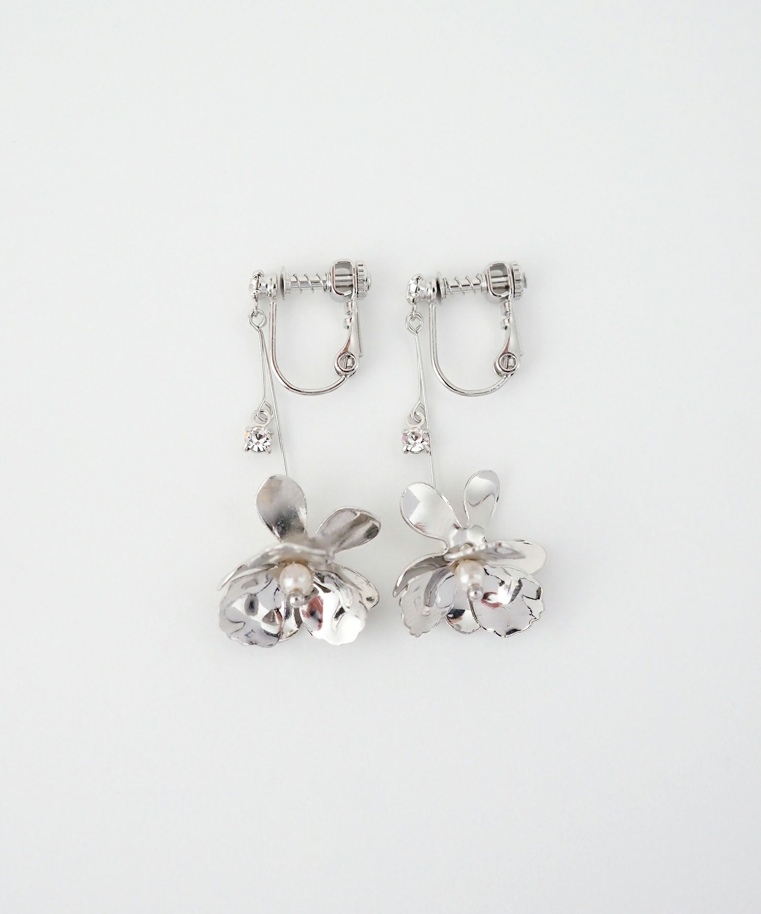 スイングフラワーIMFスプリングイヤリング