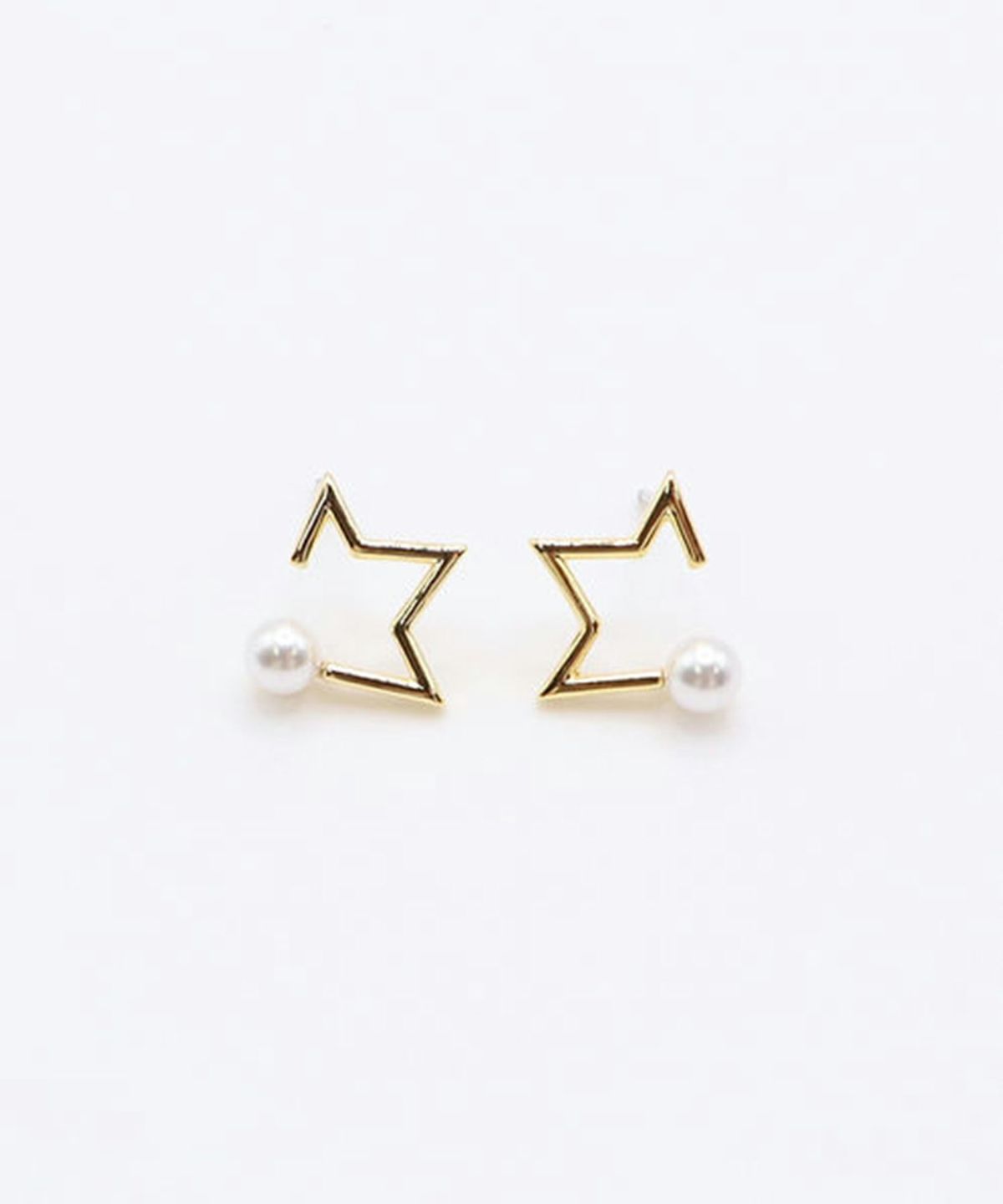 スターパールチタンポストピアス