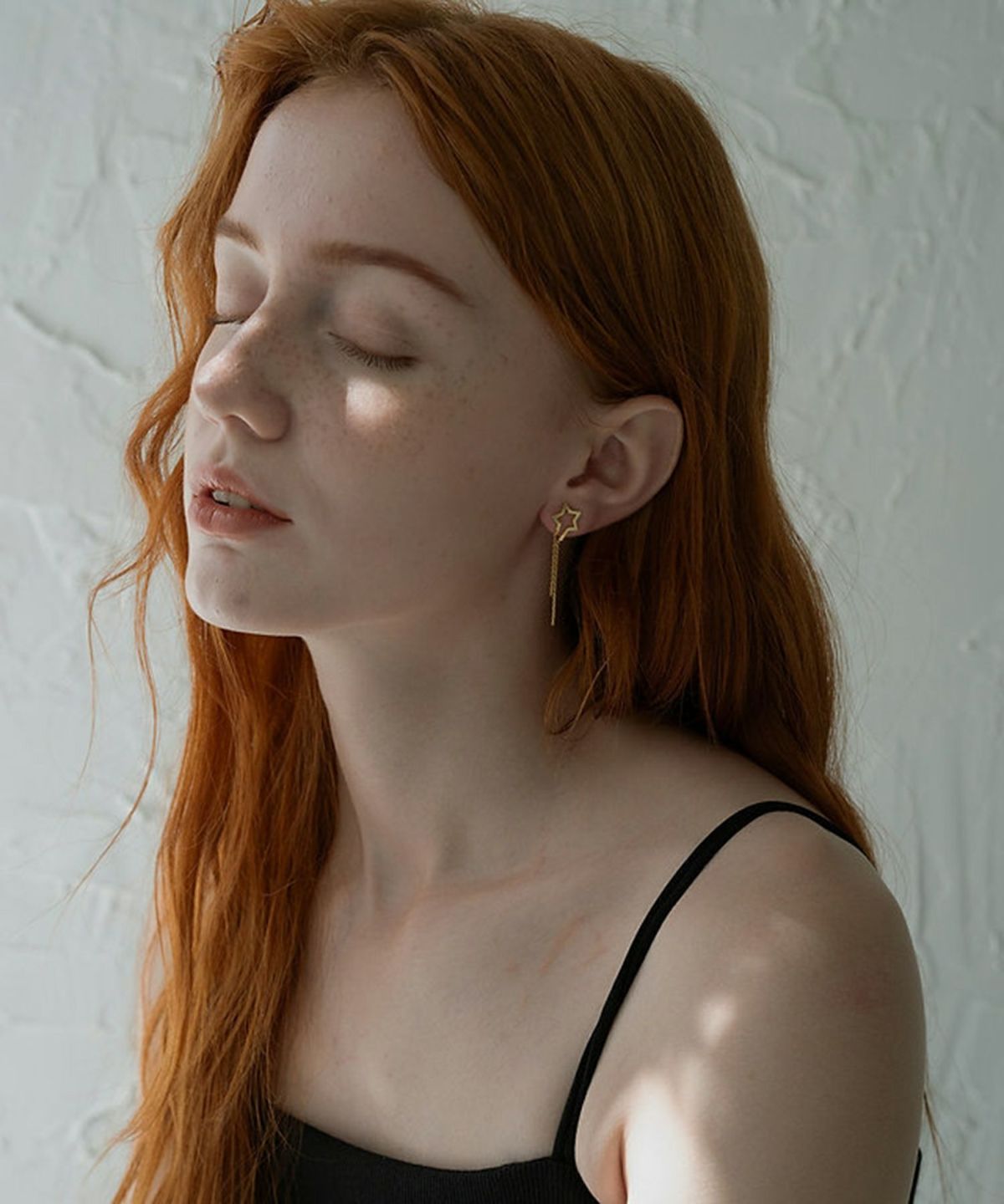 スターチェーンチタンポストピアス