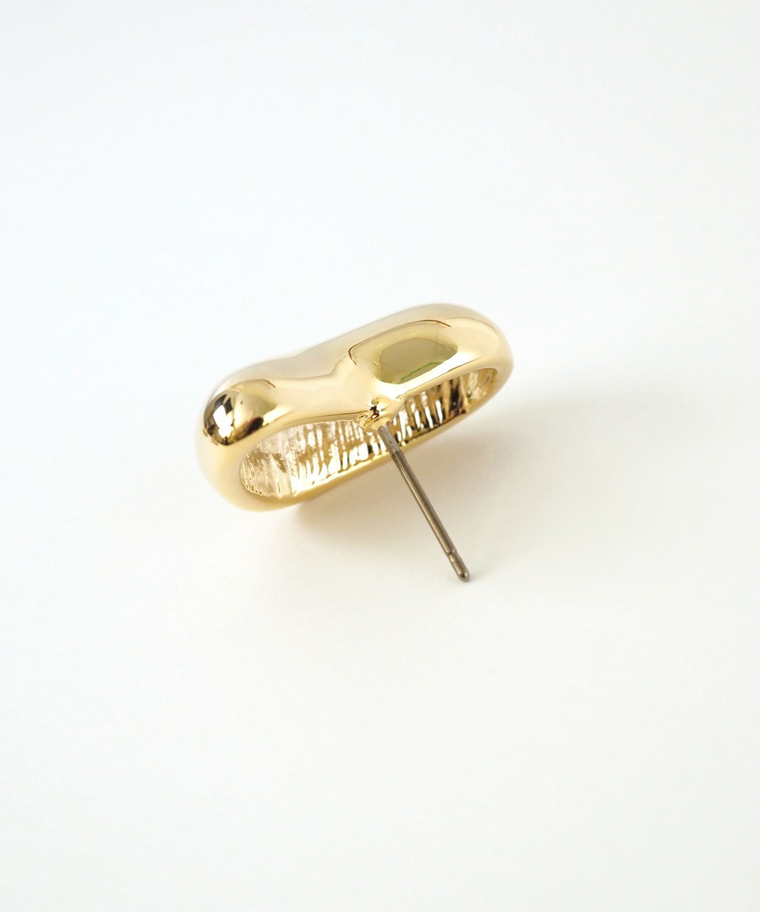 ハートチャビーチタンポストピアス【MUK lucenzio】