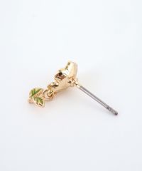スイングリーフパンジーエポチタンポストピアス