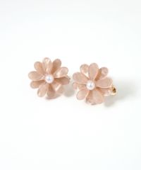 ペールフラワーイヤリング