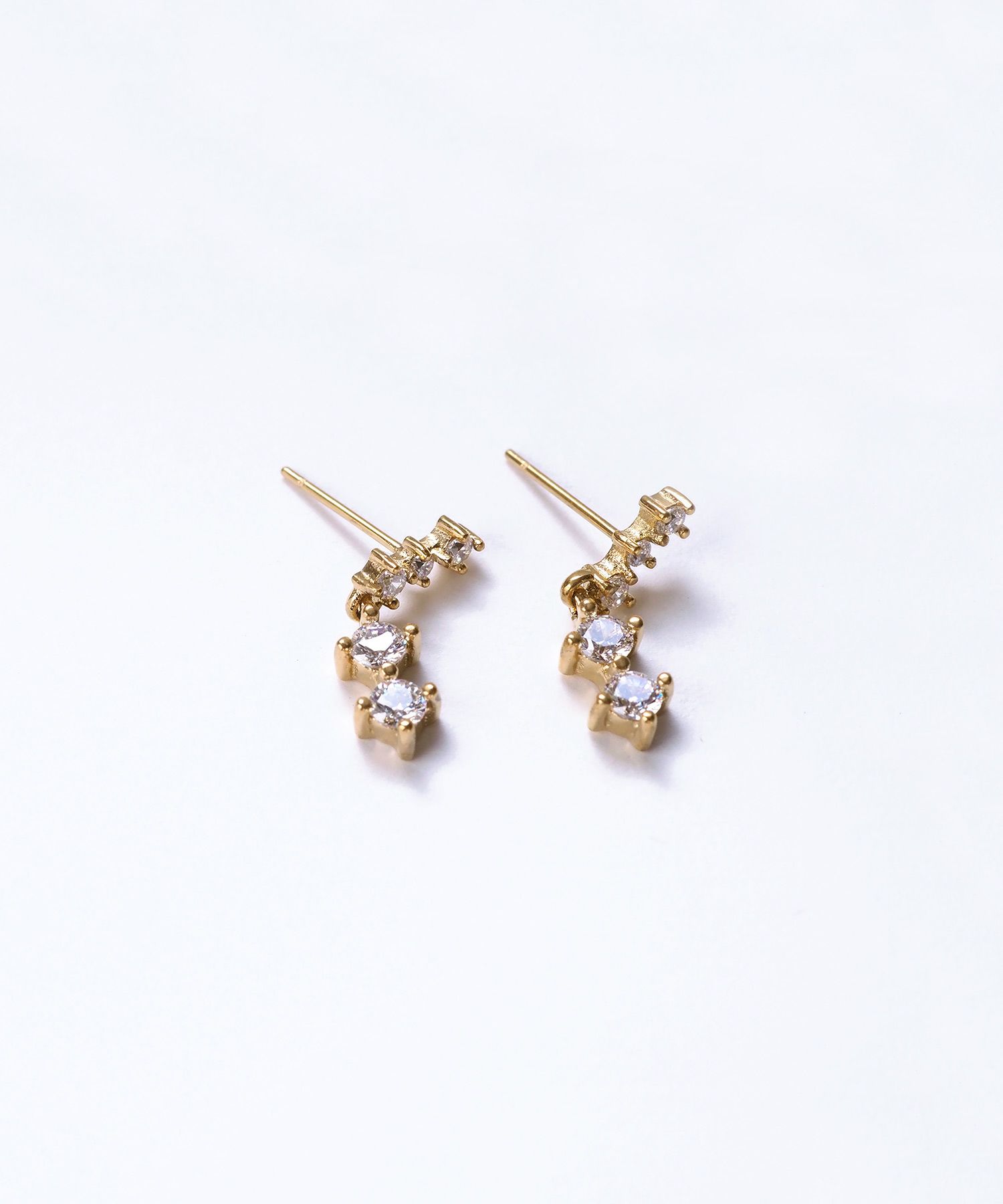 スウィングジルコニアサージカルステンレスピアス