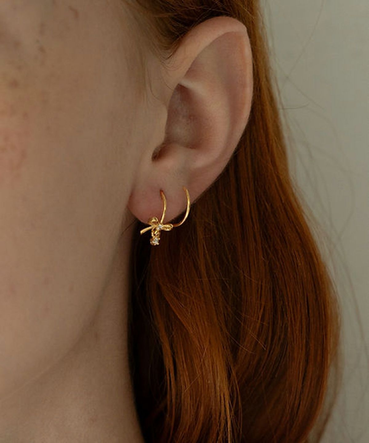 リボンスパイラルピアス