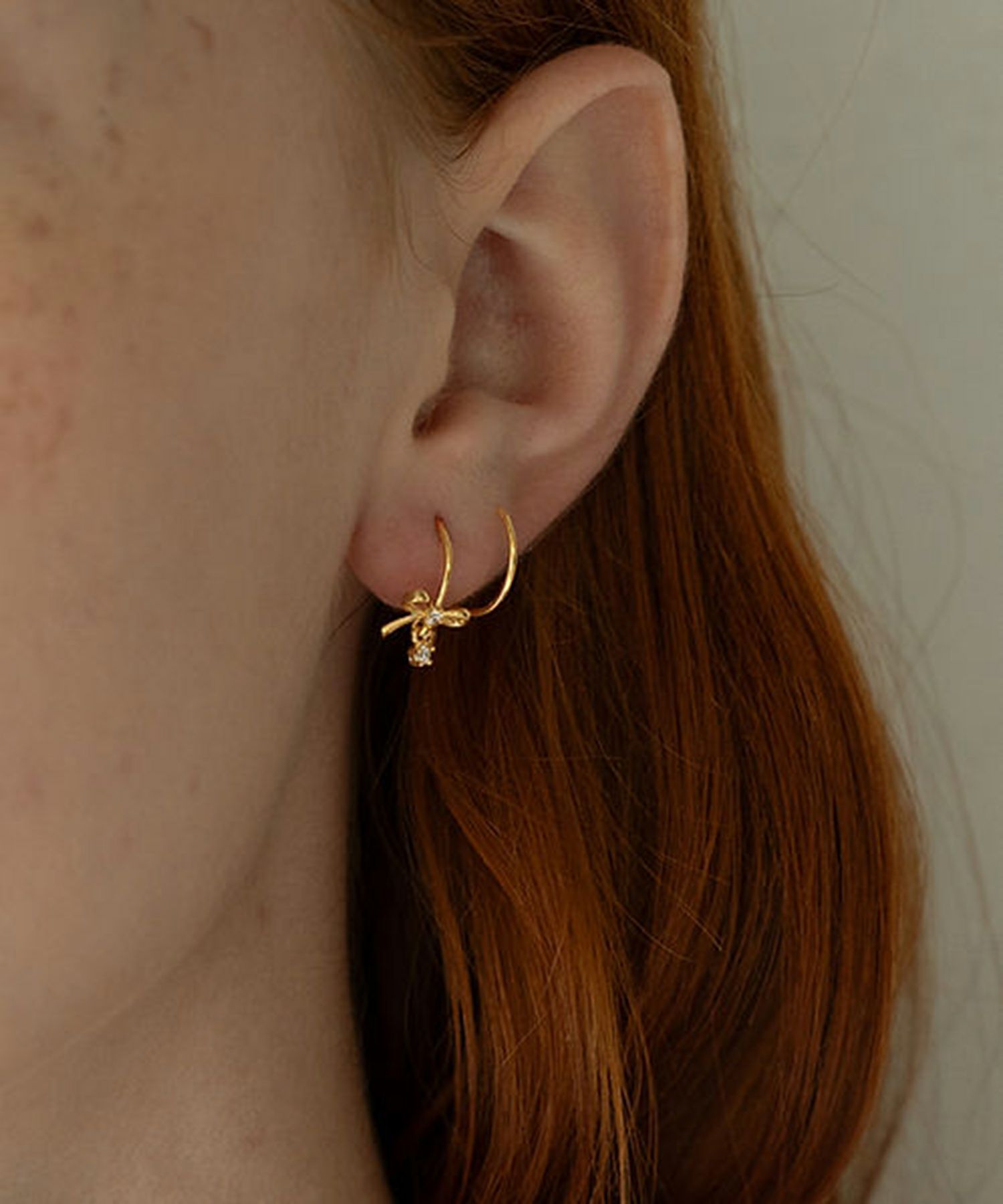 リボンスパイラルピアス