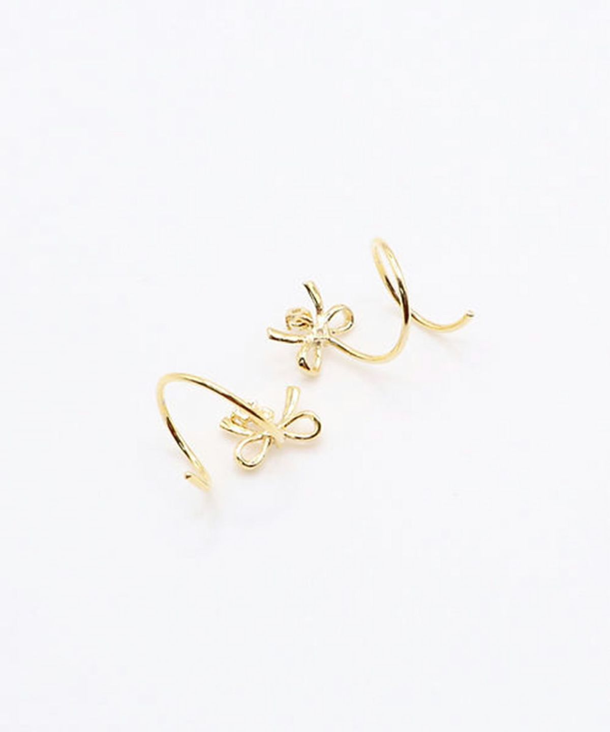 リボンスパイラルピアス