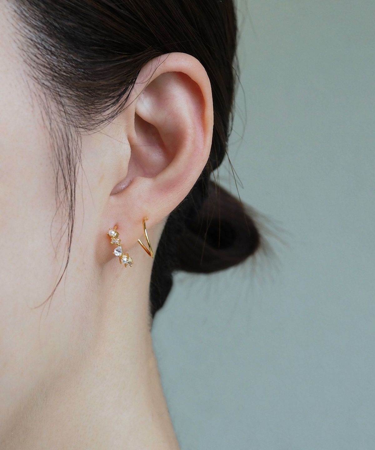 ビジューパールスパイラルピアス