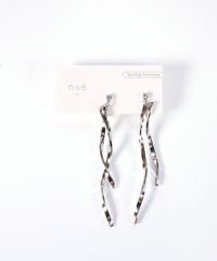 ツイストウェーブバーIMFスプリングイヤリング