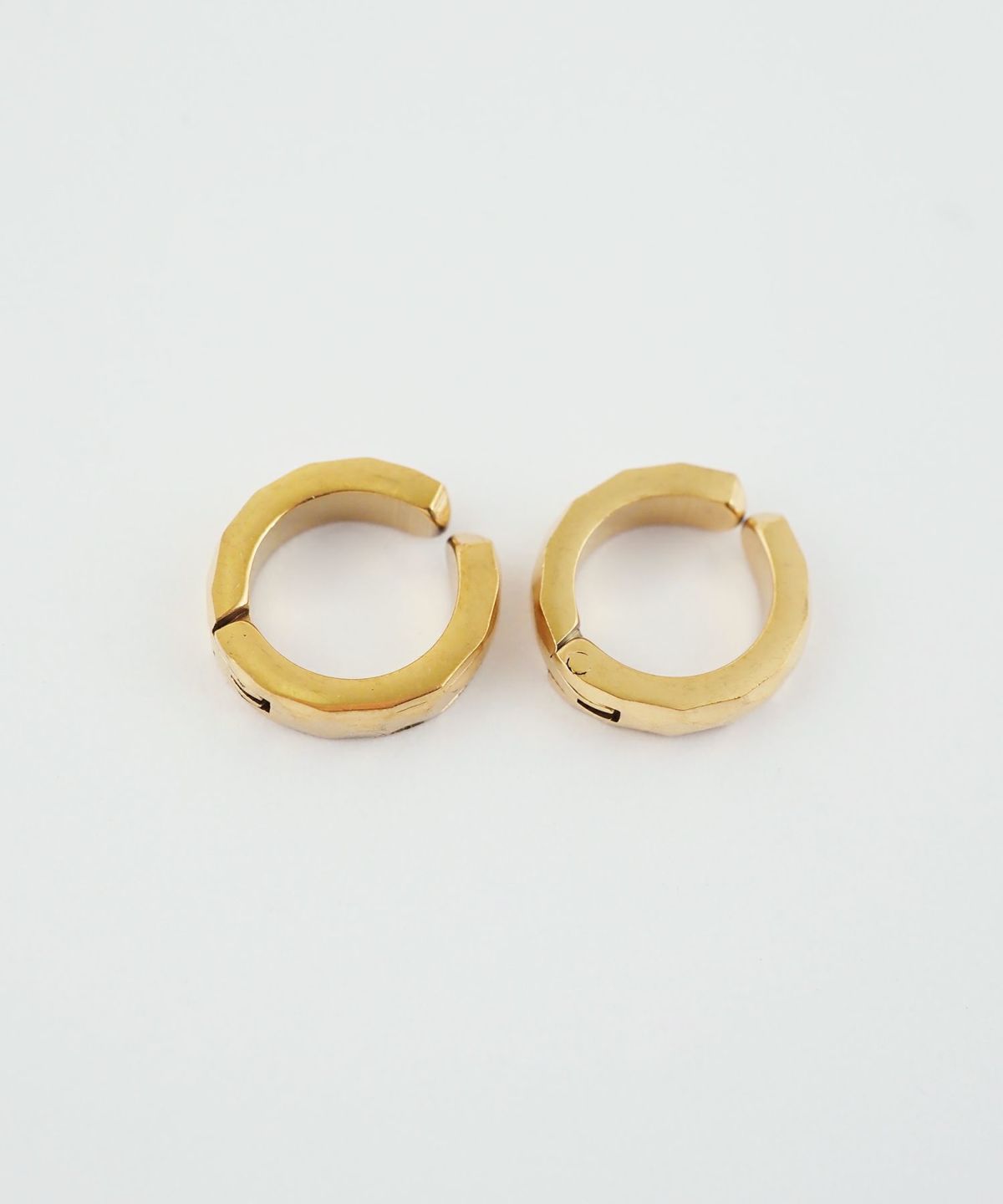 ダイヤカットワンタッチステンレスイヤリング